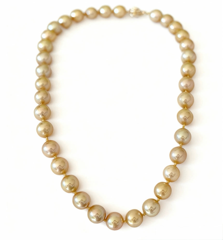 Natural Golden Cultured South Sea Pearl Strand